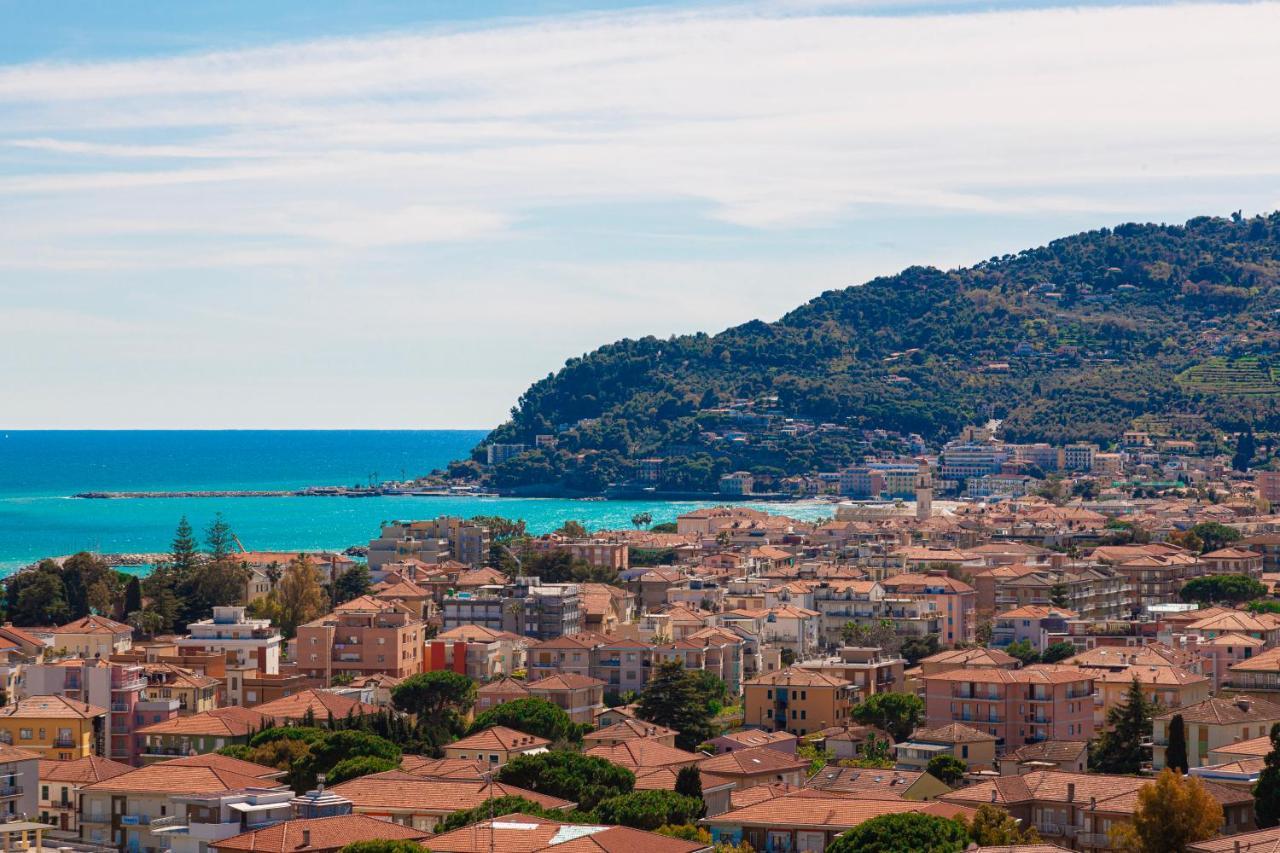Appartamenti Villa il Poggiolo Diano Marina Esterno foto