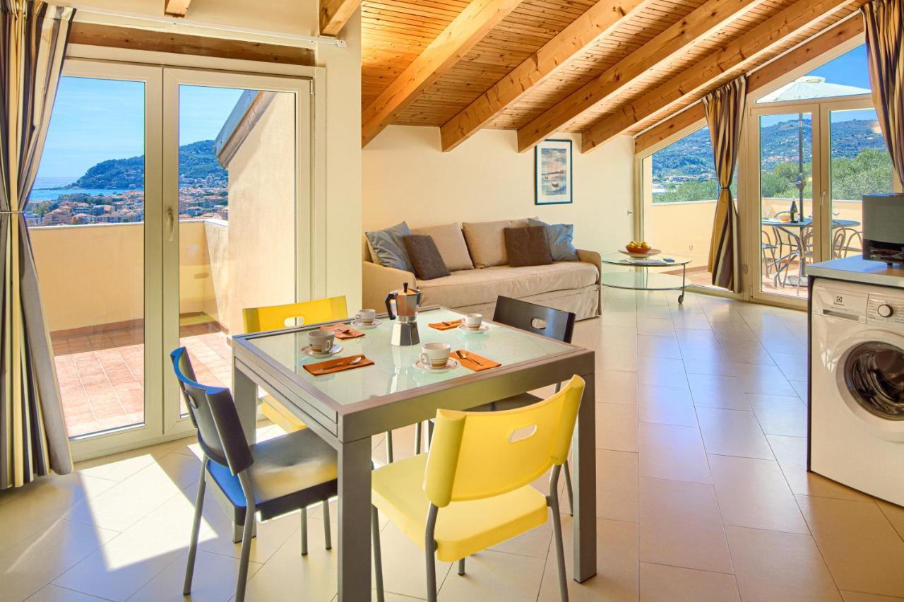 Appartamenti Villa il Poggiolo Diano Marina Esterno foto