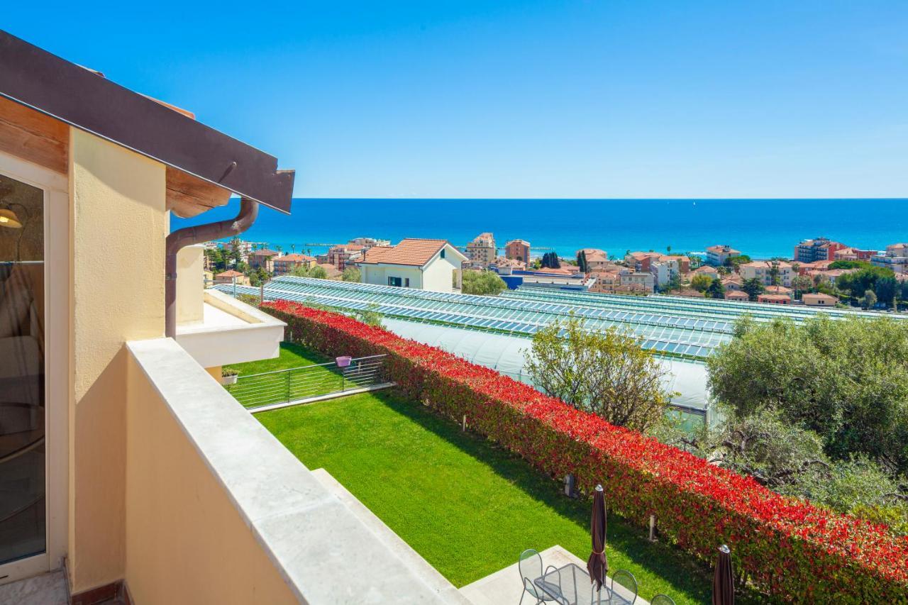 Appartamenti Villa il Poggiolo Diano Marina Esterno foto