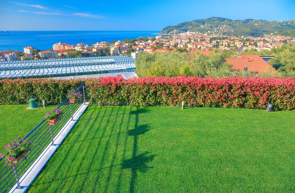Appartamenti Villa il Poggiolo Diano Marina Esterno foto