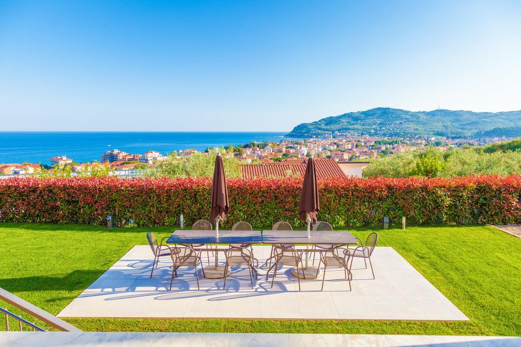 Appartamenti Villa il Poggiolo Diano Marina Esterno foto