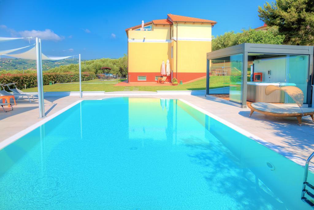 Appartamenti Villa il Poggiolo Diano Marina Esterno foto