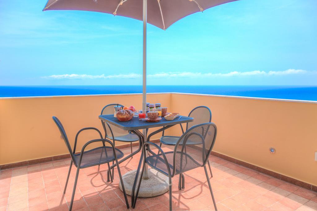 Appartamenti Villa il Poggiolo Diano Marina Esterno foto