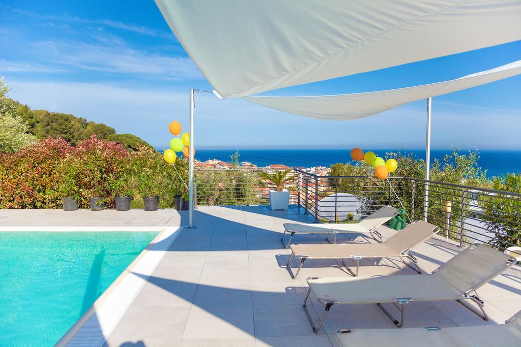 Appartamenti Villa il Poggiolo Diano Marina Esterno foto